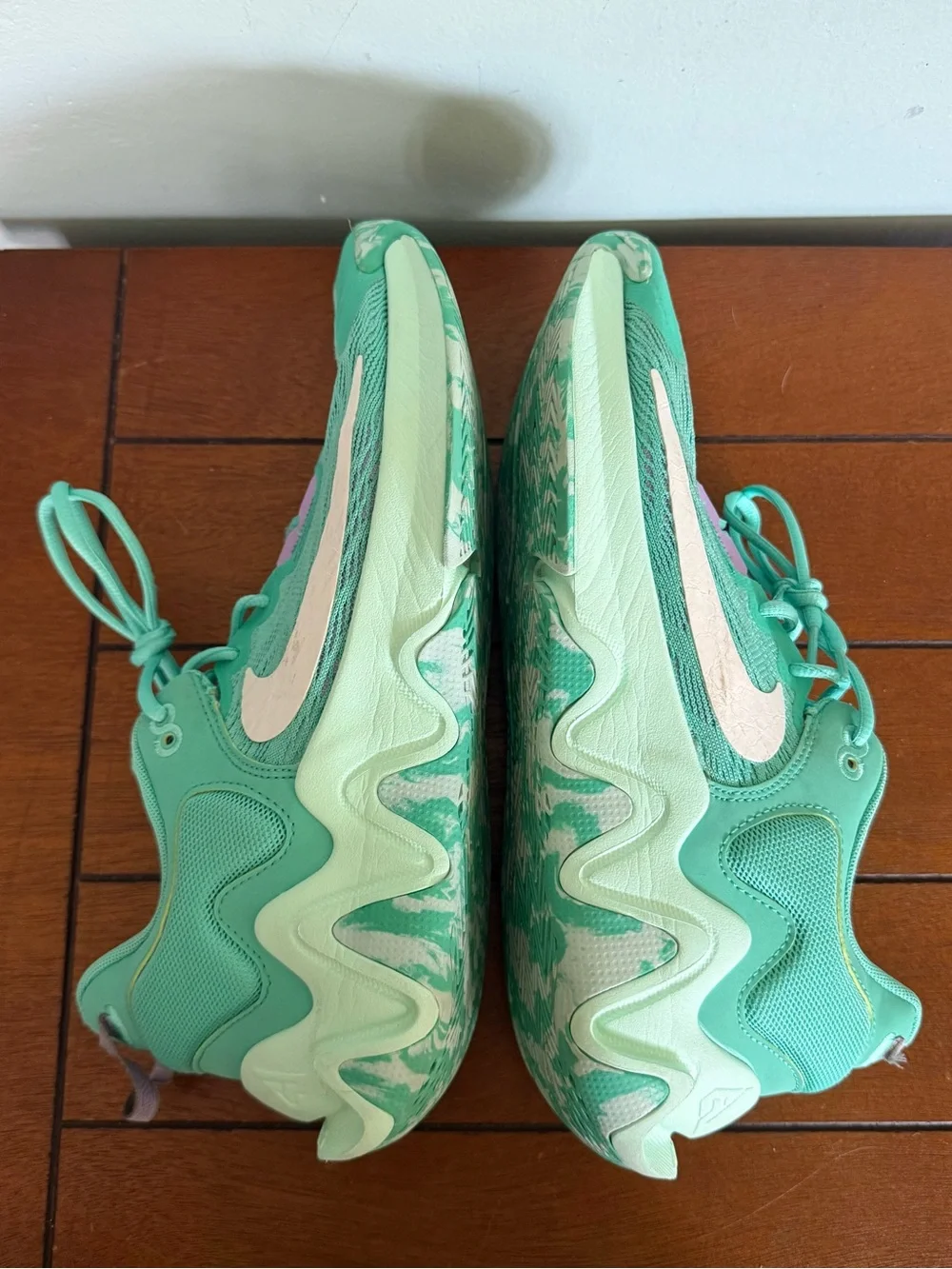 Nike Giannis Immortality 2 Light Menta Green Mens Basketball Sneakers Size 11